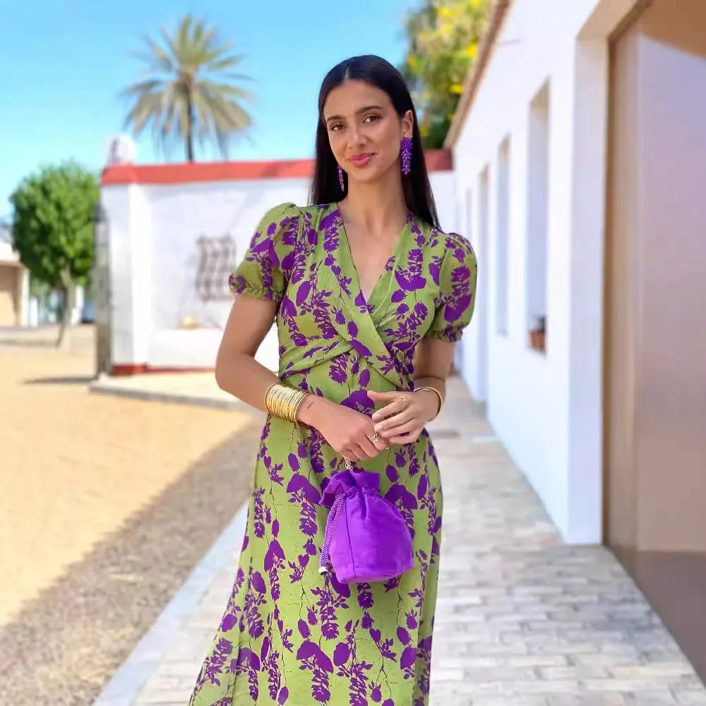 Womens Dress Spring Summer European and American V-neck Short Sleeved Pleated Printed Dress Casual and Fashionable Temperament